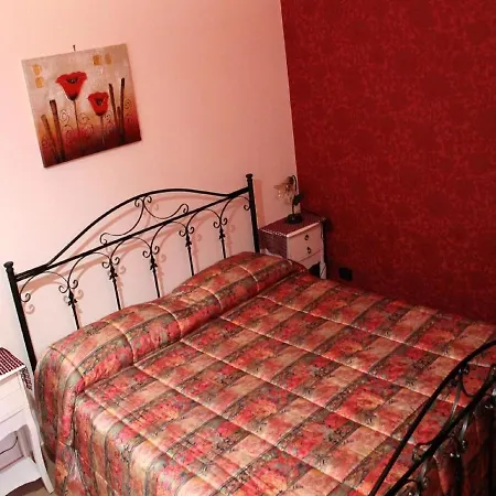 Villa Inviting In With Furnished Garden And Terrace *